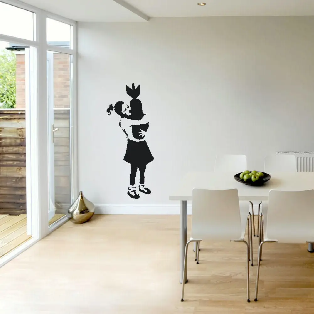 BANKSY на стену Наклейка девушка HUGING BOMB художественная переводная наклейка с