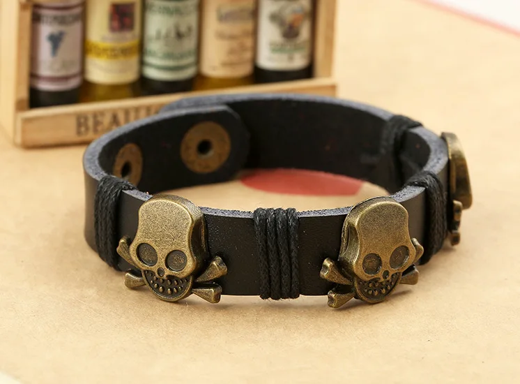 Модный кожаный браслет с черепом панк-рок готического стиля для женщин и мужчин.