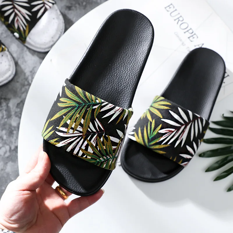 2018 summer new leaves slippers outdoor pvc anti-slip soft bottom word female. | Обувь