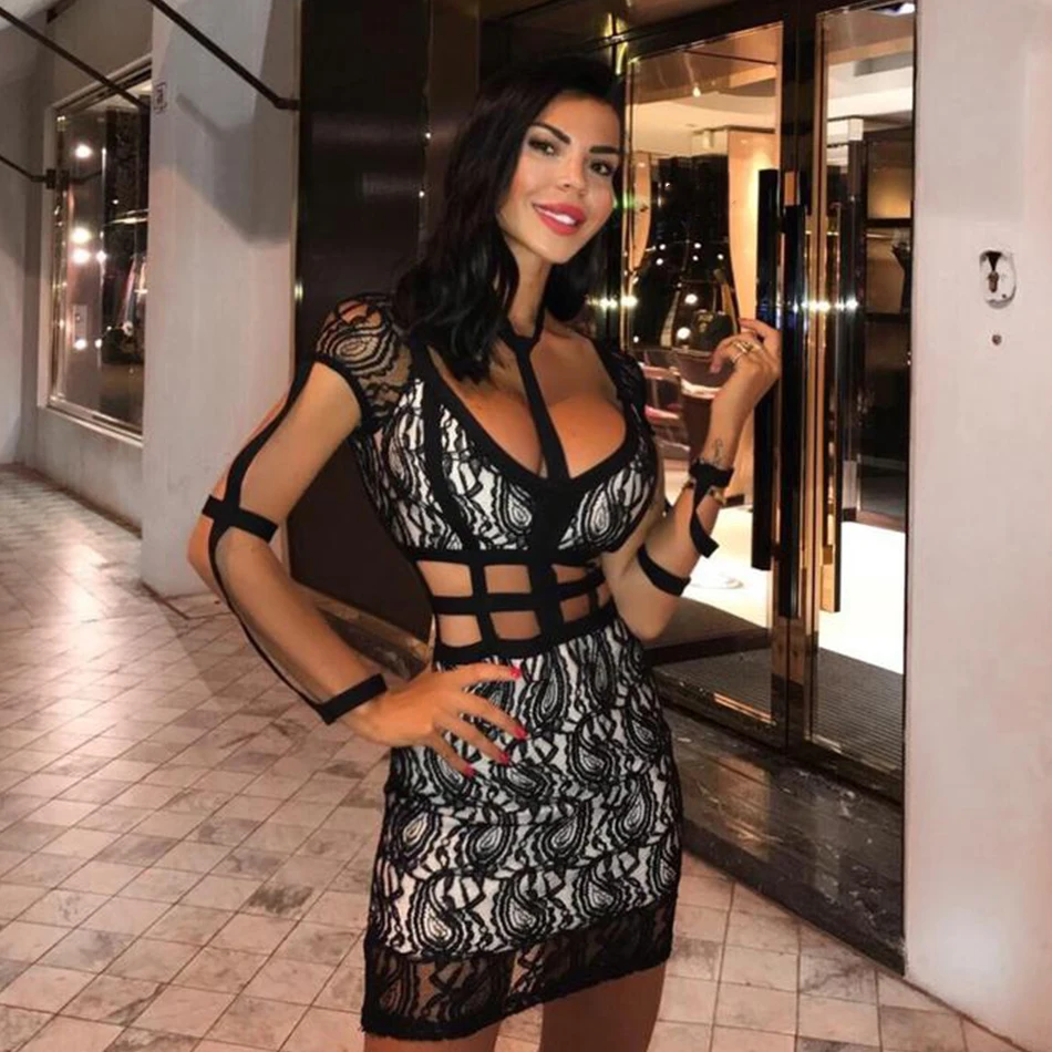 Женское кружевное мини-платье на осень черное ажурное облегающее платье с лямкой