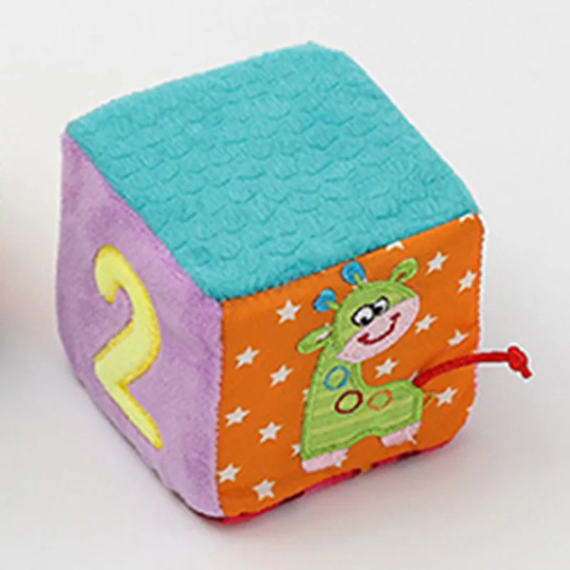 1Pcs random color Детский мобильный Волшебный куб, детская игрушка, плюшевый блок, клатч, погремушки для раннего новорожденных, развивающие игрушки для детей 0-12 месяцев - Цвет: 1Pcs random color