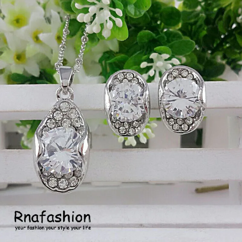 Комплект из колье и серёг с фианитами|designer jewelry set|jewelry setsjewelry set for wedding |