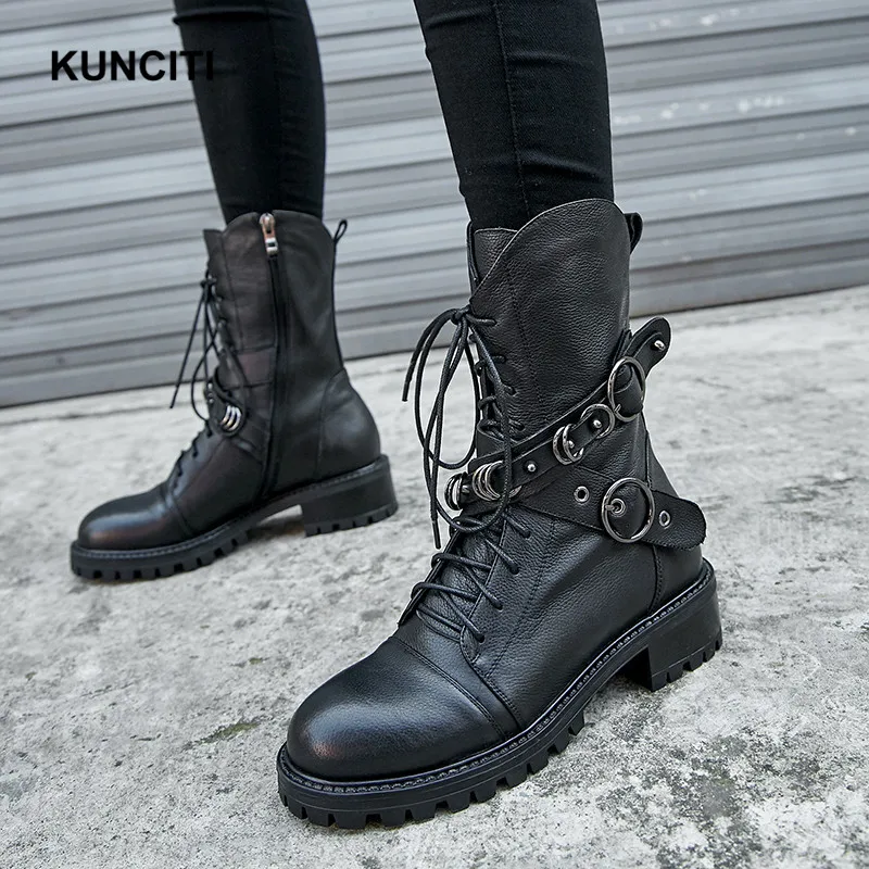 KUNCITI/; Женские ботинки в байкерском стиле из натуральной кожи; металлическая пряжка; зимние ботинки на шнуровке; Зимние ботильоны; дизайн; D559