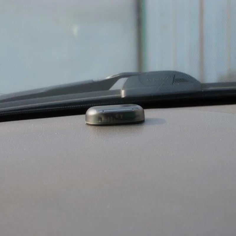 Светодиодный аварийный светильник на солнечной энергии для автомобиля