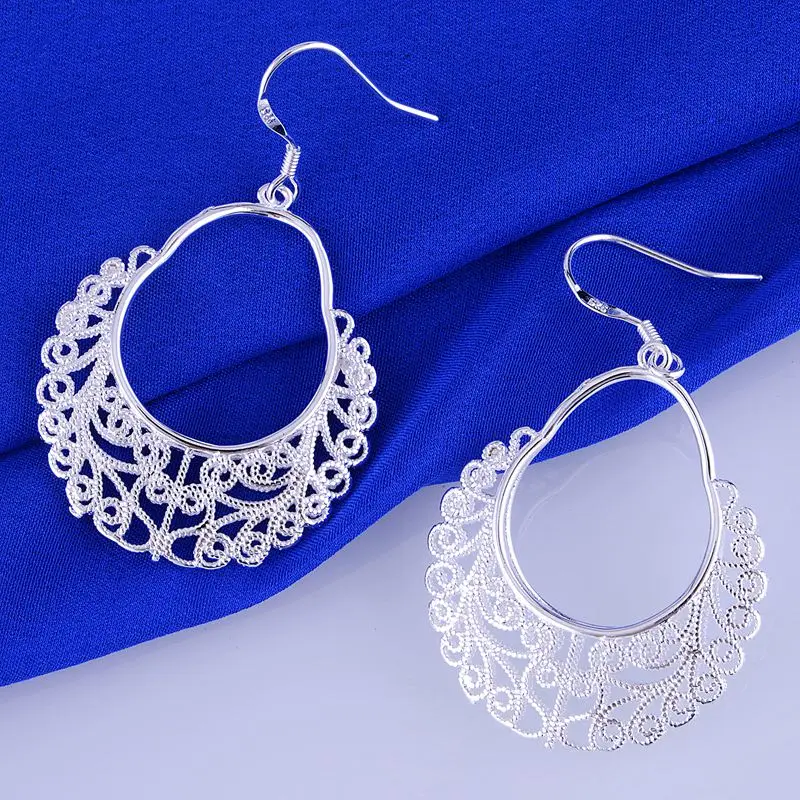 Посеребренные серьги посеребренные модные украшения полые блестящие/chaakyha dyiamppa LQ