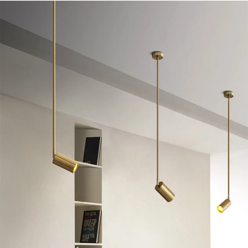 Золотая потолочная лампа в современном простом дизайне вращающийся корпус лампы