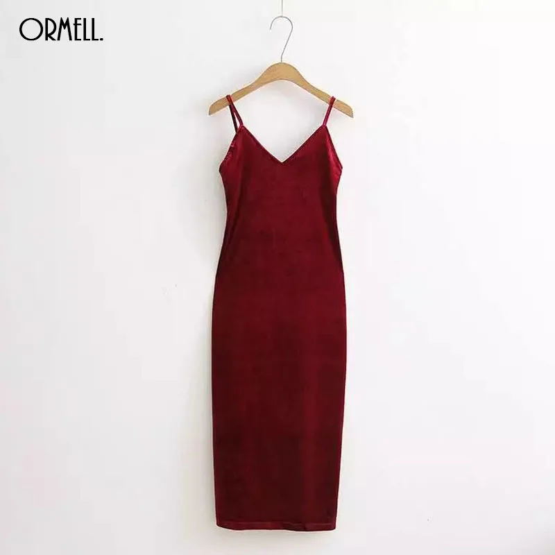 Женское бархатное платье ORMELL осенне зимнее облегающее с разрезом элегантное