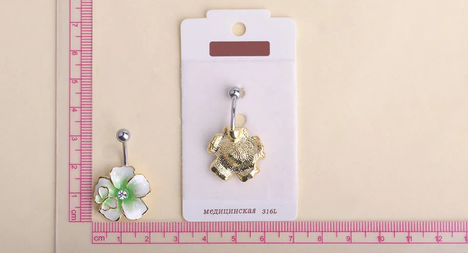 Женское эмалированное кольцо на пупок зеленое с цветами бабочками и пуговицами