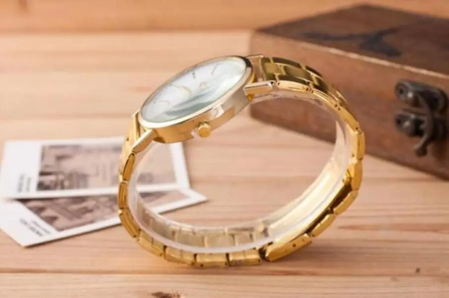 

Timezone #301 Luxury WomenS Watch Roman Numerals Quartz Stainless Steel Wrist Watch