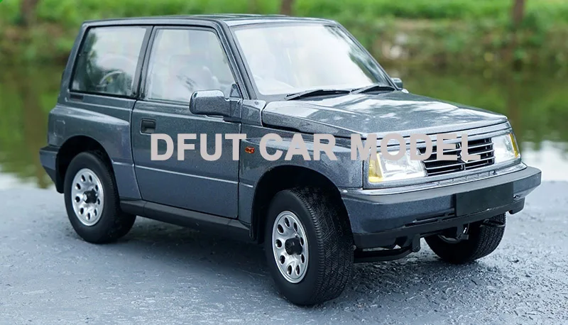Весы 1:18 Vitara Escudo Модель автомобиля игрушки для коллекции подарков - Цвет: 1