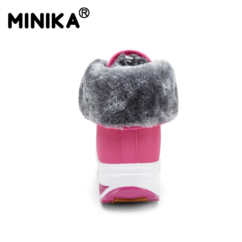 Minika/женские ботинки с мехом 2018 Зимние ботильоны на танкетке женская теплая обувь