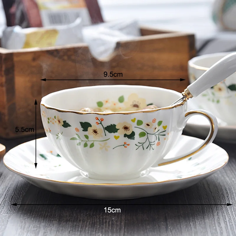 A 1 set Модные чайные чашки и блюдца, вечерние фарфоровые кофейные чашки из костяного фарфора, кофейные чашки Эспрессо, тазас де кафе, чайные чашки, чайный горшок для домашнего питья, 200 мл - Цвет: A 1 set
