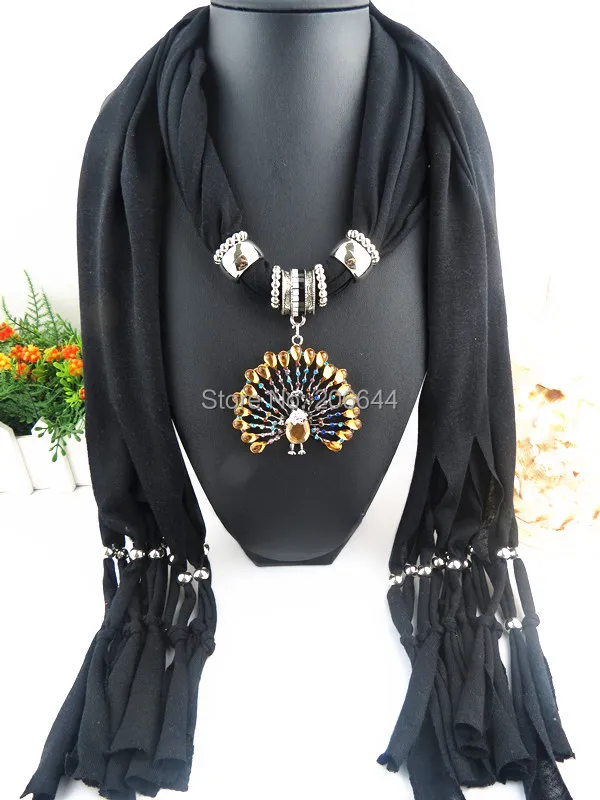 

2019 Fashion women scarf shawl Factory direct sales favorite new design alloy peacock pendant scarf free shipping