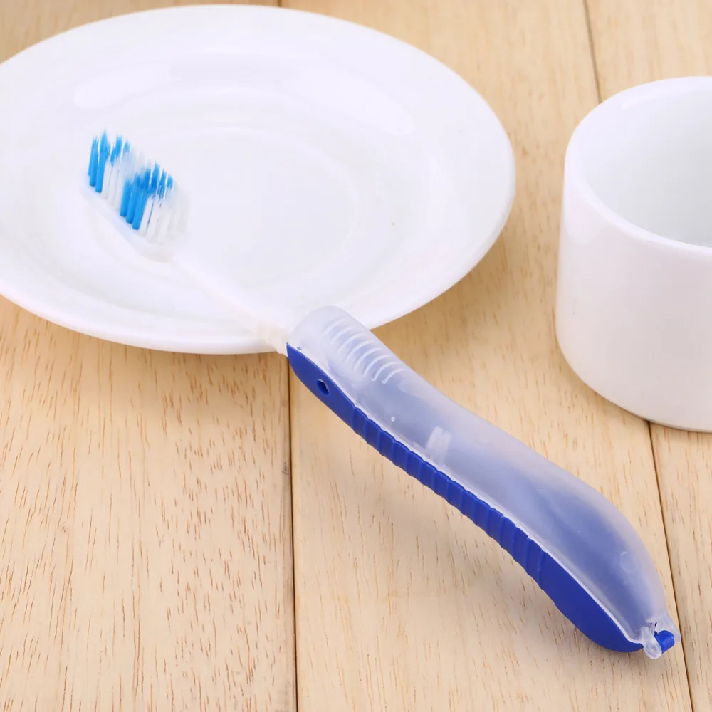 Складная зубная щетка темно синего цвета компактная складная для кемпинга пеших