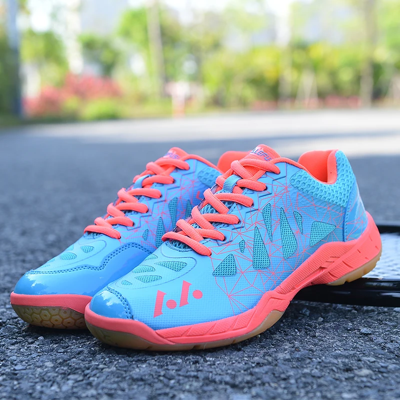 TOURSH бадминтон обувь Для женщин кроссовки красовки 2018 дышащие спортивные розовый