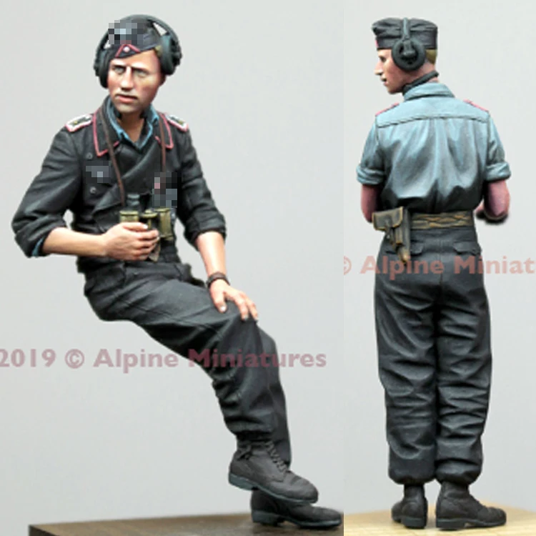 

1/35 Panzer Commander, Summer Set, Resin Model Soldier GK, WWII military themes, Unassembled and unpainted kit