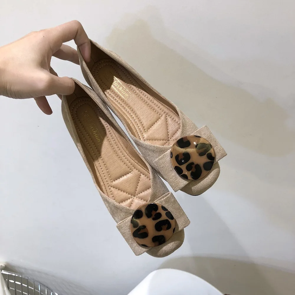 Korean fashion leopard buckle flat with shallow mouth women's shoes suede square head soft bottom casual | Обувь