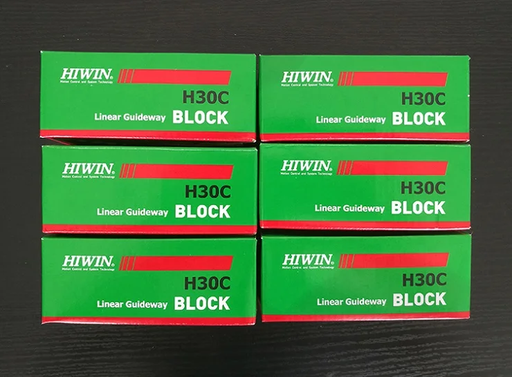Линейная направляющая HGR20 L 700 мм 2 шт. Тайвань Hiwin + 4 HGW20CA/HGW20CC линейные фланцевые