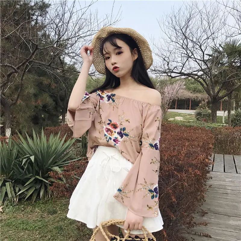 2018 Новинка весны женские шифоновые рубашки с цветочным принтом Slash шеи Flare