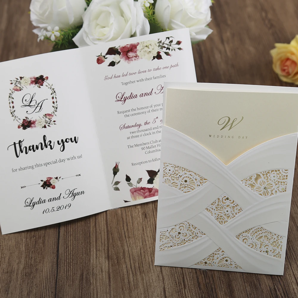 Вертикальный лазерная резка для свадьбы Приглашение с белой полой флоры