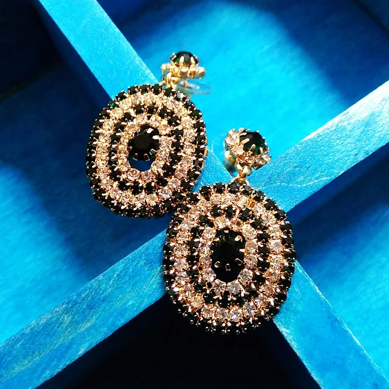 Корейские овальные блестящие серьги-гвоздики с кристаллами для женщин белые и