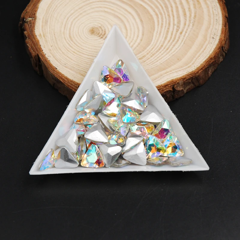 Стразы стеклянные с треугольными гранями 6/8/10 мм | Дом и сад