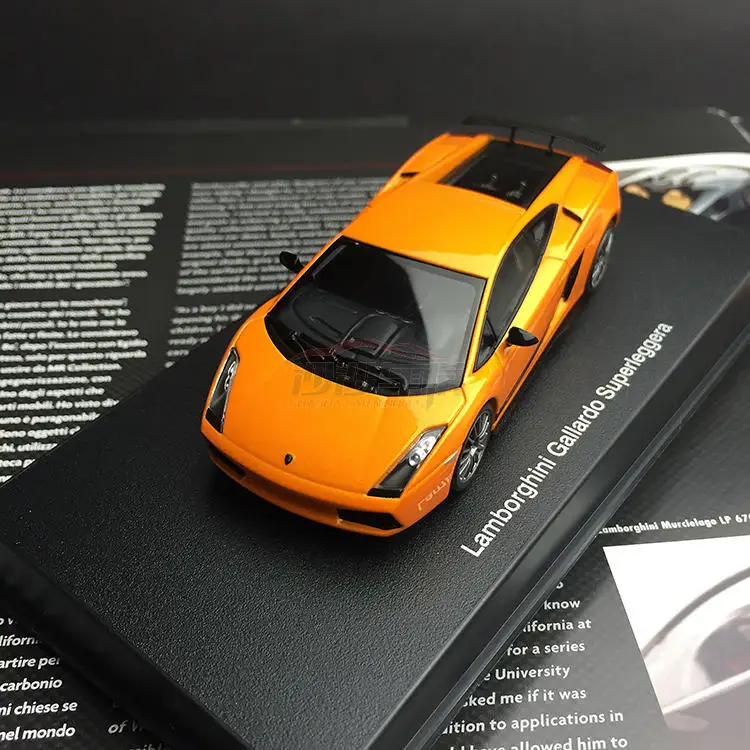 Специальная цена на литье под давлением металлический Lamborghini Gallardo Настольный дисплей коллекция моделей игрушек для детей