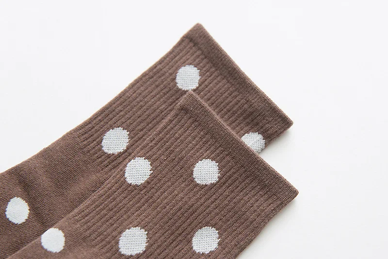 Женские носки осень новые модные удобные счастливые хлопковые студенческие повседневные дикие эластичные в горошек милые носки для женщин