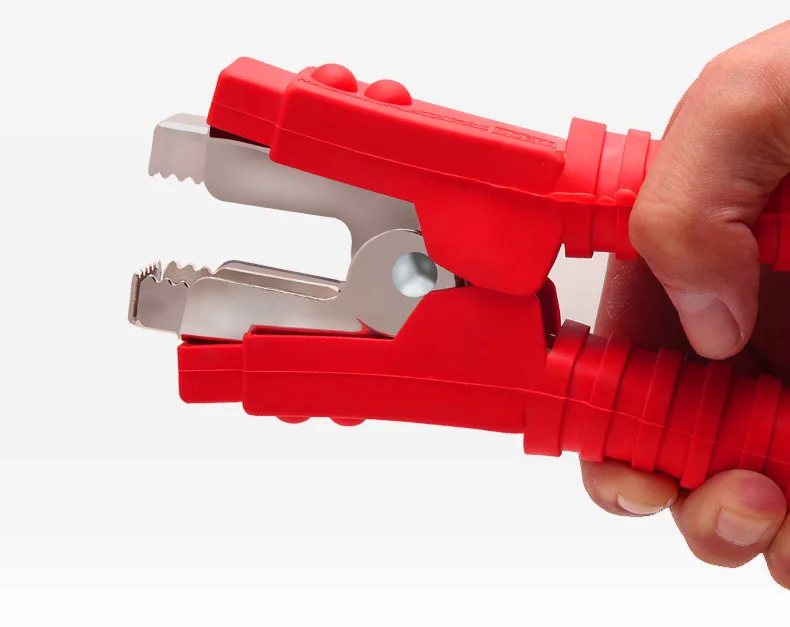 Линия автомобильных аккумуляторов огнеупорных наконечников зажимы под