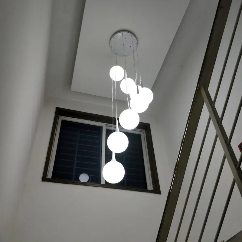 値段 現代ガラスボールスパイラル階段ケースペンダントランプレストランバーカウンターぶら下げランプ廊下廊下吊りペンダント照明