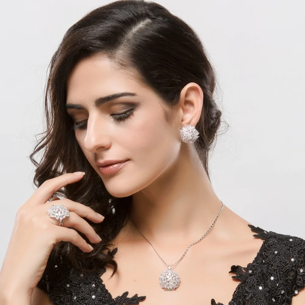 Женские серьги-гвоздики с фианитом ААА | Украшения и аксессуары