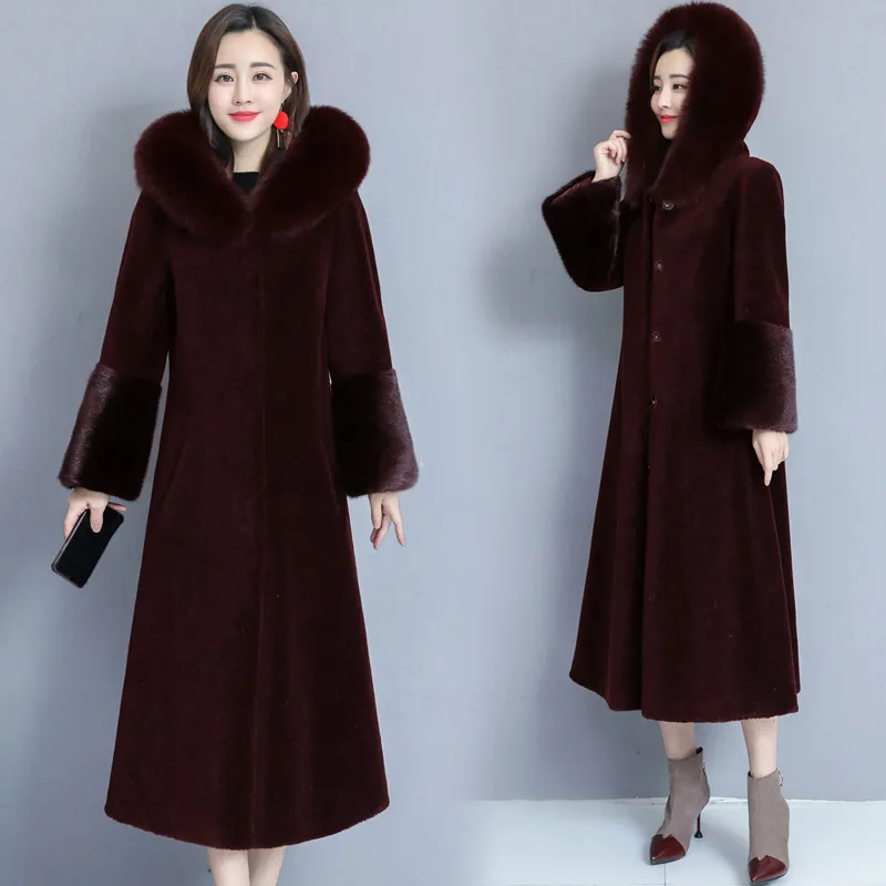 Женская зимняя куртка новинка 2018 утепленная женская средней длины из