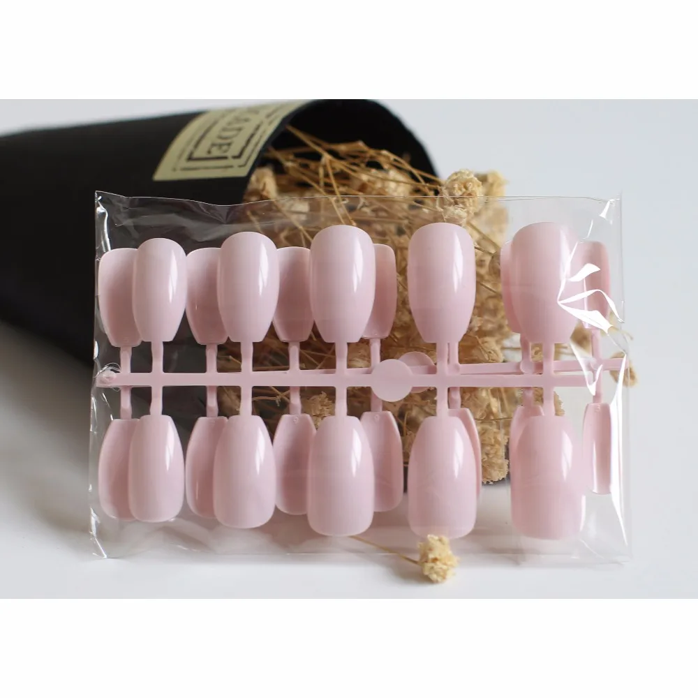 Светильник розовый полный ноготь простой искусственный элегантный накладной