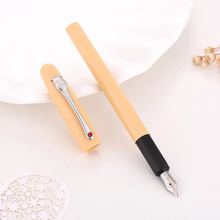 Специальные Продажи Bao Shi Lions перьевая ручка Jinhao Студенческая специальная каллиграфия 0,38 мм и 0,5 мм чернильная ручка, пластиковая ручка - Цвет: 0.5 qianhuang