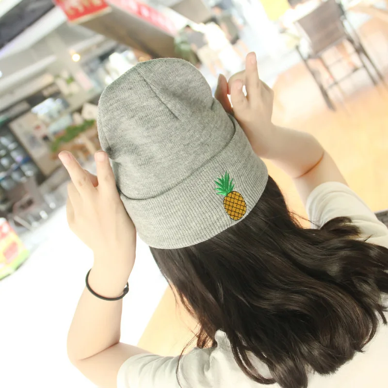 Новинка 2018 осенне зимняя Кепка чехол с фигуркой Мэм модные вязаные шапки