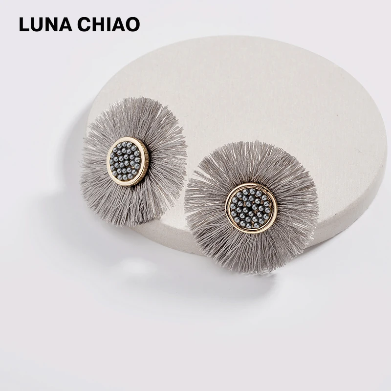 Женские серьги гвоздики диски LUNA CHIAO модные шелковые мини с кисточками и