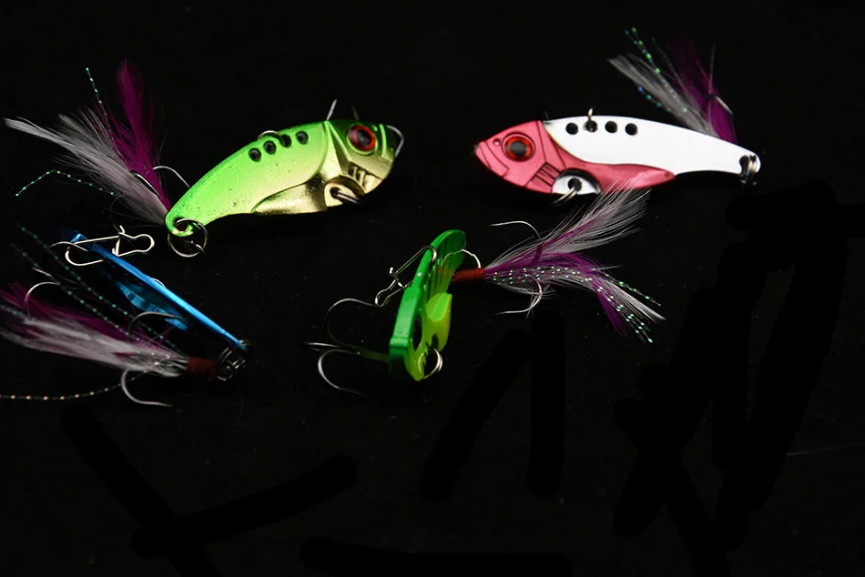4pcs 5.5cm 12g hard VIBE fishing lure baits rattle shake deep diver spoon spinner for carp | Спорт и развлечения