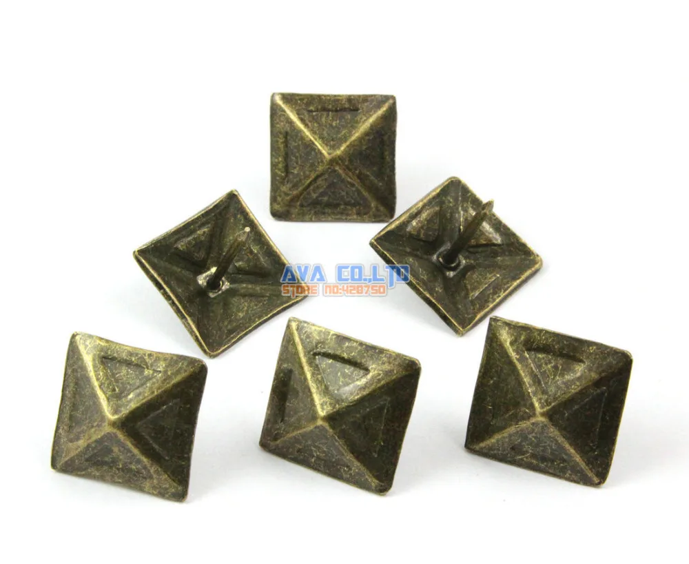 

40 Pieces 19x20mm Antique Brass Square Upholstery Tacks Nails