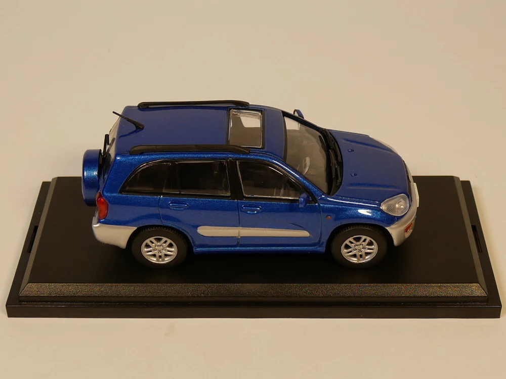 Авто ИНН NOREV 1:43 toyota RAV4 2001 литьевая модель автомобиля| |
