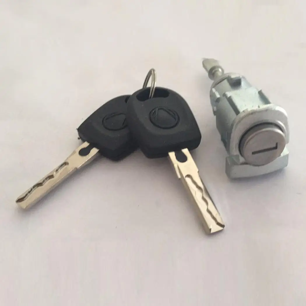 Правый сердцевина дверного замка + 2 клавиши OE1U0837168E как на изображении для Volkswagen