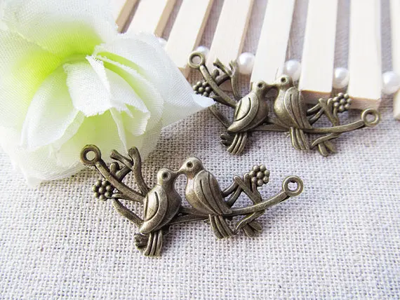 50 шт. античный серебряный тон любовь птицы соединитель подвеска шармы фурнитура