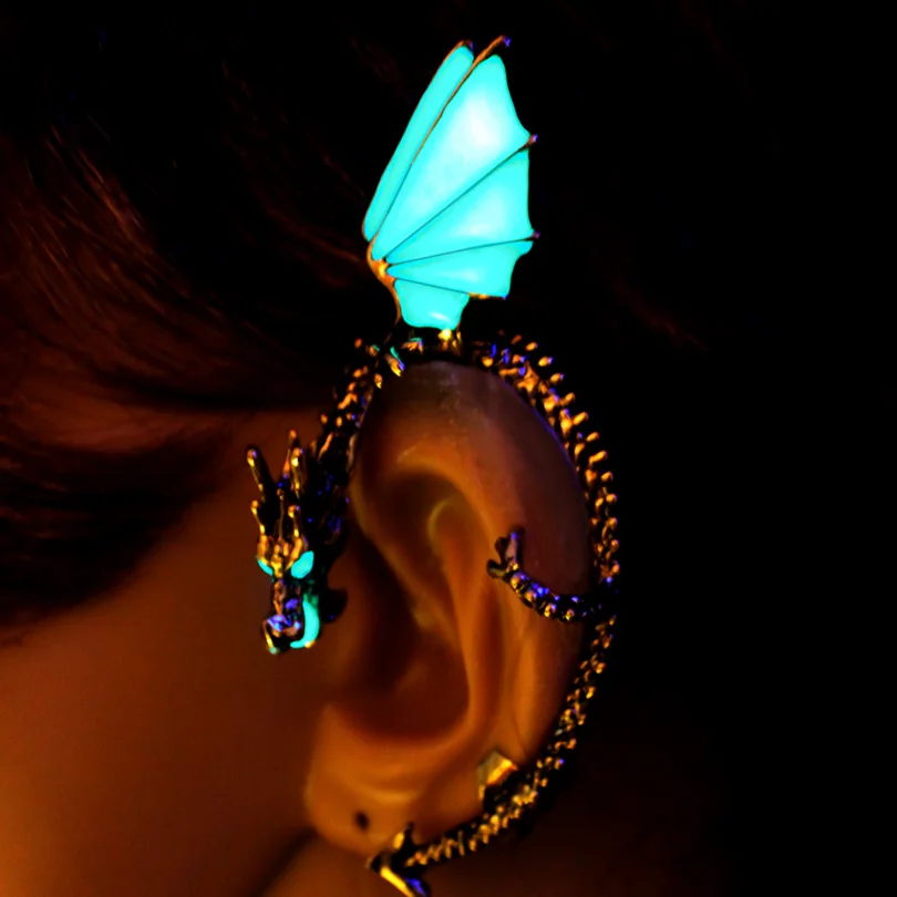 Серьги гвоздики с черным покрытием светится в темноте|clip earrings|ear cuffdragon ear |