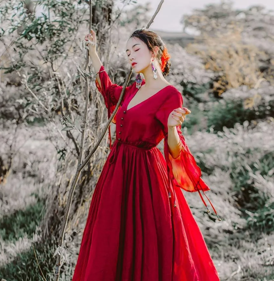 Элегантное винтажное красное платье из шифона с рюшами на рукавах v-образным