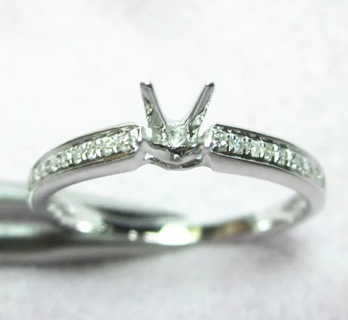 

SOLID 14K WHITE GOLD 5MM ROUND CUT 0.10CT DIAMOND SEMI MOUNT ENGAGEMENT RING