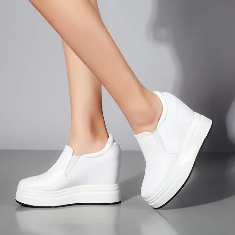 Туфли лодочки женские на скрытой танкетке высокий каблук 10 см кроссовки