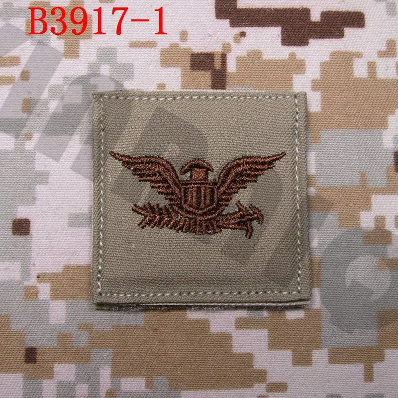 B3917 Вышивка патч Тан фон загар дизайн U. S. АРМИИ ЗВАНИЕ армейский крючок на спине - Цвет: B3917