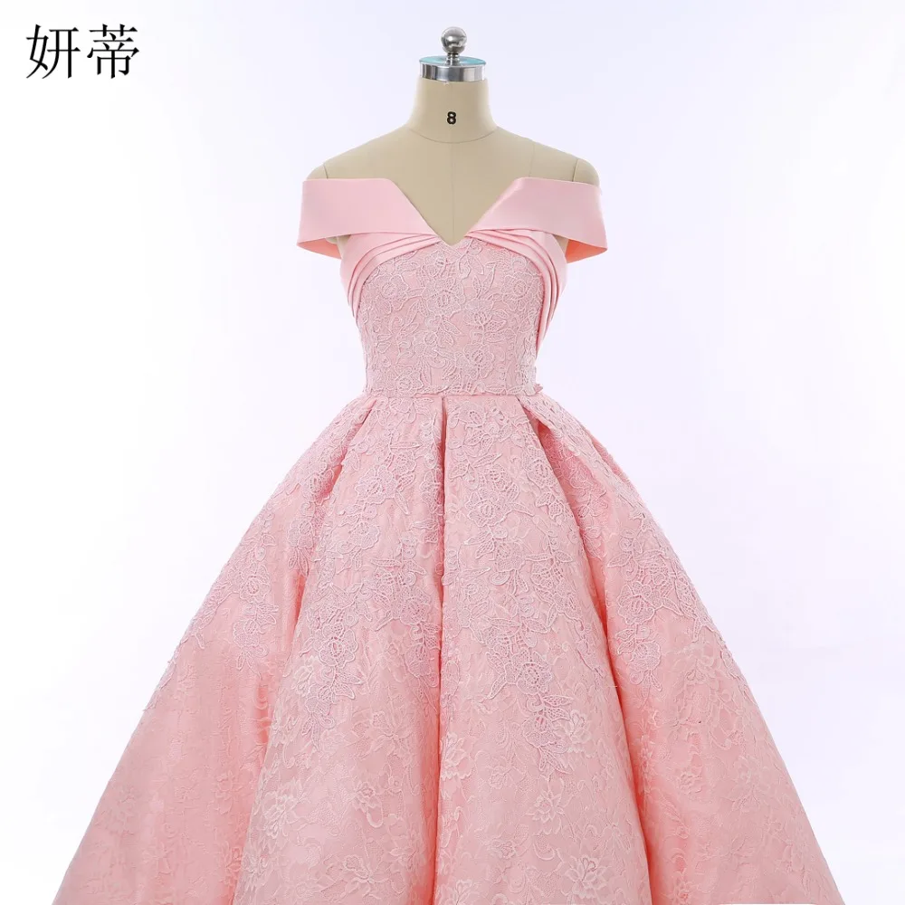 Элегантное розовое кружевное вечернее платье с вырезом лодочкой 2018 коротким