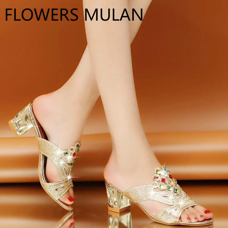 Роскошное Золотое и Серебряное кожаные шлепанцы женские шикарные разноцветные с