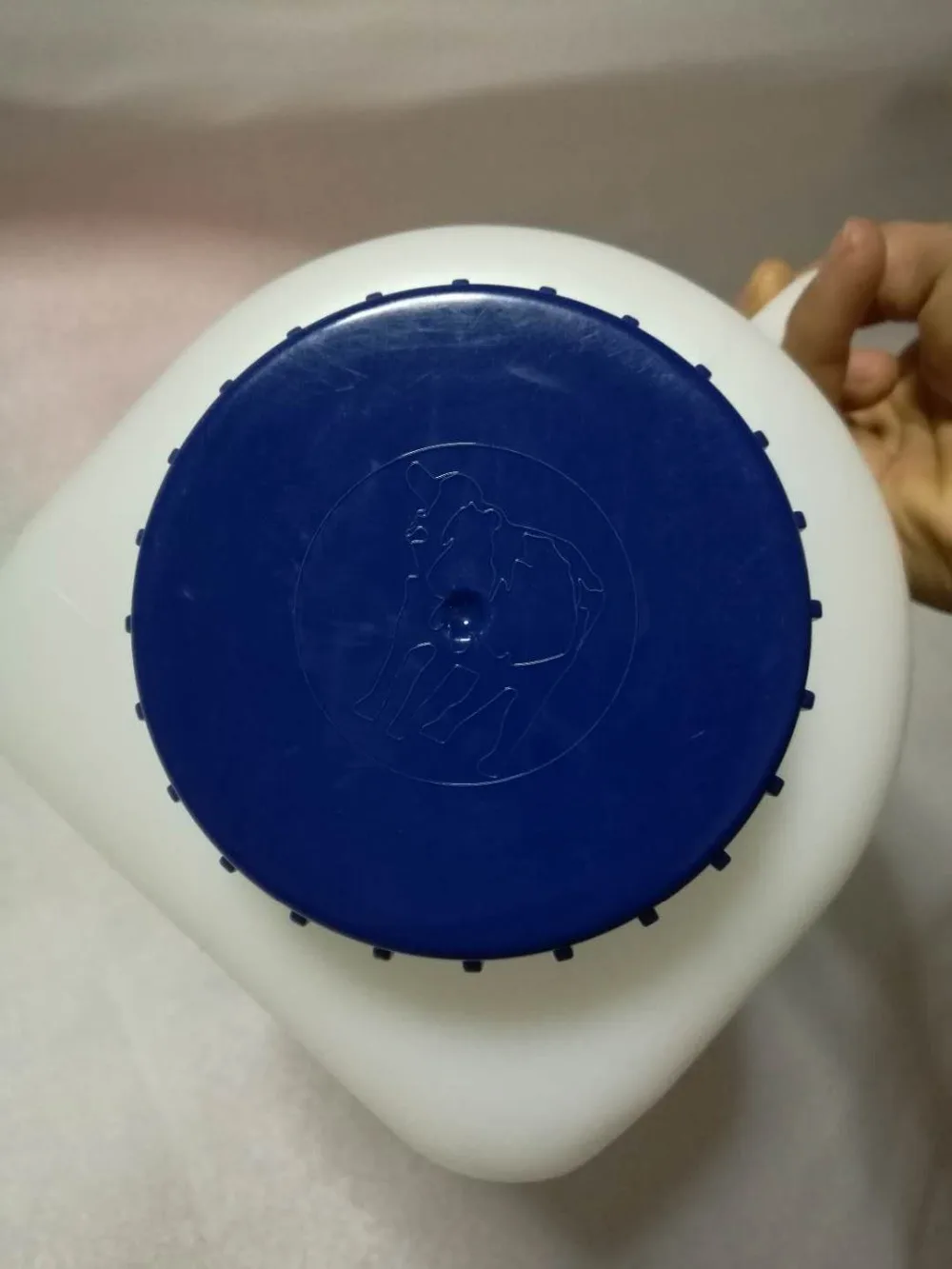 Прочная кожа коровы соской в форме 4 литров до середины икры бутылочка для