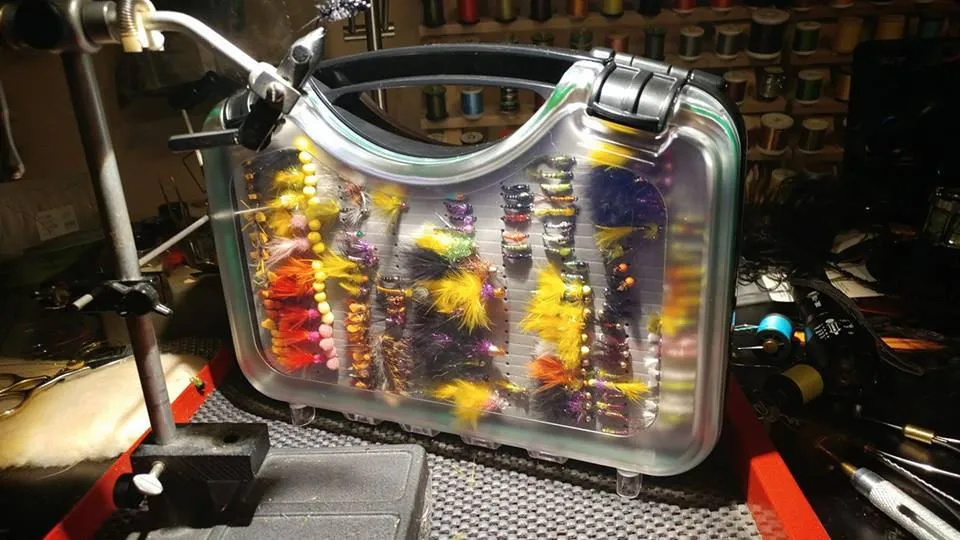 Fly Рыболовная коробка с пеной Водонепроницаемый рыболовный ящик ручкой Box